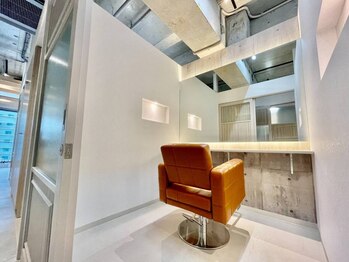 WOODE ECLART 髪質改善 全席個室サロン 大宮駅東口店 【11月OPEN（予定）】の写真/【大宮駅東口】周りを気にせずくつろげる全席個室。自分だけのサロンタイムを