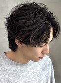 メンズミディアムウルフスパイラルシャドウパーマセンターパート