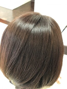 ポリッシュヘアメイク 新検見川店の写真/白髪だと気づかせない!!自然で透明感のあるこなれヘアに誰もが夢中♪美しく年齢を重ねたい方に◎