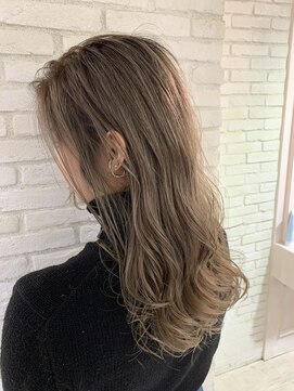 ロンド 表参道店(Lond) 大人気透け感グレージュ*ウェーブロングヘア*ブルージュ