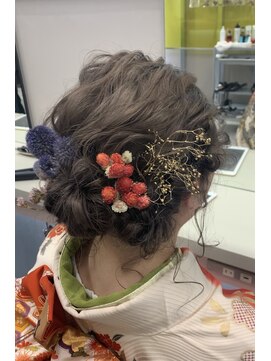 リリー(Lilley) 【lilley 高田彩乃】ゆるっと大事な日のアレンジ☆(天神/今泉)