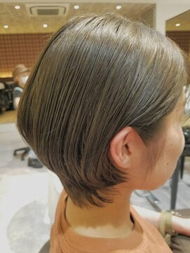 オットー バース(Otto BIRTH) 小顔丸みショートボブ