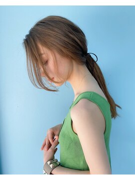 クオリア(QUOLIA) ロングヘアアレンジ×ベージュカラー