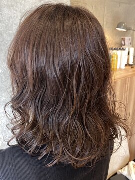アース 三軒茶屋店(HAIR&MAKE EARTH) ミディアムパーマスタイル