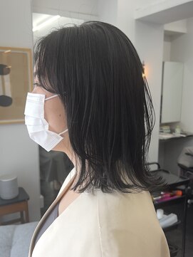 シベルバレー 横浜(sibell) ＊20代30代切りっぱなしボブタッセルボブ顔周りレイヤーオリーブ