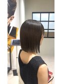 切りっぱなしボブ/インナーカラー/オリーブグレージュ