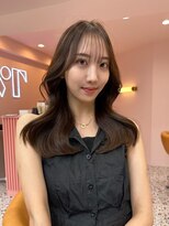 ボタン シブヤ(VOTAN SHIBUYA)&nbsp;韓国ヘア/前髪あり/顔まわりカット/くびれヘア/艶感カラー