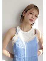 リー 四ツ橋(Lee)  ぱつっとボブ×ブロンドベージュ