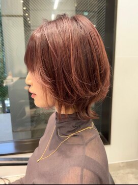 ダブルトーキョー シブヤ(W-TOKYO SHIBUYA) ハイライトがお洒落なネオウルフ　ウルフカット