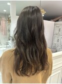アッシュグレージュ