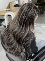 レディアル 大宮(REDEAL ope.) コントラストハイライト/ 白髪手術/ 白髪ぼかしハイライト