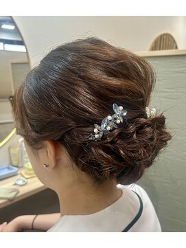 チルコ(chillco) ゆるふわシニヨン