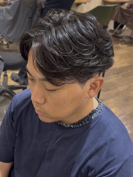 ヘアスペースブルーム エボリューション 庄内店(HAIR SPACE BLOOM evolution) 【庄内店/メンズカット】フェザーパーマ×センターパート