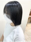切りっぱなしボブ　サイドバングで小顔効果も☆