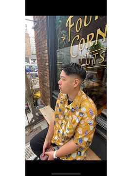 フォーコーナーズ(Four Corners) 七三/サイドパート/ハードパート