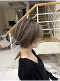 バレイヤージュ×ショートボブ