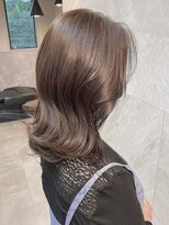 ドゥマン(Demain) モテ髪大人可愛い外ハネボブペールベージュセクションカラー