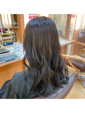 美容室ヒラトヤ 仙北店 20代30代ブリーチなし大人可愛いゆるふわスモーキーカラー
