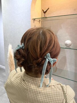 カラークチュール(Color Couture) ヘアアレンジ/ツインお団子/まとめ髪/お呼ばれヘア