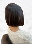 シンプルなのに圧倒的な存在感を放つ、暗髪ボブ/髪質改善