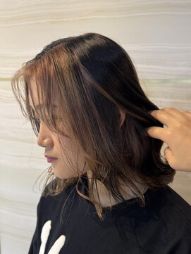 エルバイラビス 大宮(elu by lovis) 《鈴木茉奈》ブロックカラー/ランダムカラー/大宮