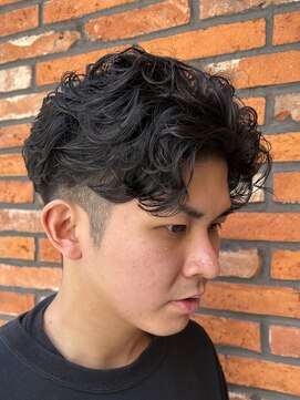 ドゥーエン 京橋店(DoEN) ラルフカール