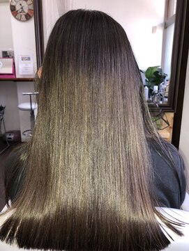ビューティ サロン アイビー(Beauty salon Ivy) カット+縮毛矯正(トリートメント付き)