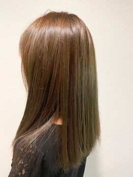 ヘア カンパニー トワ 千葉店(TOWA) 秋に向けて!カーキグレージュストレート!!