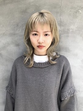 アンバースデー(UNBIRTHDAY) ブロンド/ウルフ