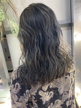 ザ ラボ アングゥ(The Labo ungu) グレージュカラー