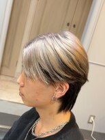 アビールブレ 新潟万代(ABEY LEVRAI)&nbsp;センターパートウルフ/アウターカラー