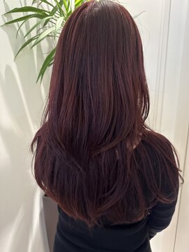 トリッカ シブヤ(TRICCA SHIBUYA) 艶レッド/レイヤーロング/シャギーレイヤー/暖色カラー