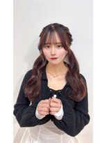 ツイン　ヘアメ　編み込みアレンジ　ウェーブ巻き　YUKI