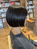 ヘアー ドレッサー パワードール(Hair Dresser) ツヤっとミニボブ