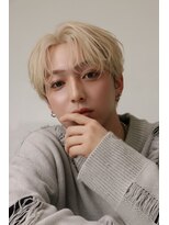 オーシャントーキョー 心斎橋(OCEAN TOKYO WEST)&nbsp;メンズヘアセンターパート毛流れブロンドカラー