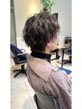 マッシュパーマ黒髪