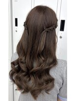 スタイル 横浜(STYLE)&nbsp;佐久間担当/推し活ヘアメ/サイドロープ編み/ハーフアップ
