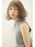 柔らかな「ミルクティーアッシュ」