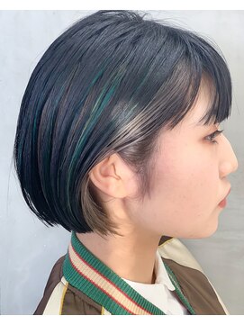 テトヘアー(teto hair) bob［インナーカラーグリーングレーベージュ切りっぱなし］