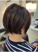 丸みショートボブ　絶壁解消ヘア　ふんわりショート