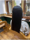 ストレートロング×ブラウンカラー