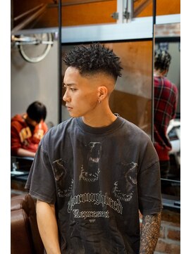 プロショップウェーブ セカンド(PRO SHOP WAVE II) ニュアンスパーマ/カルマパーマ/ダークアッシュ[原宿駅]