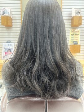 ディルガ 加賀の里店(Dilga) グレージュカラー