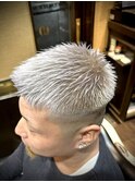 メンズホワイトカラー　ハイトーンカラー　スキンフェード　池袋