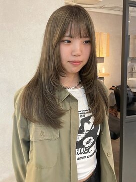 フェリア 梅田(FERIA) オリーブベージュ×レイヤー