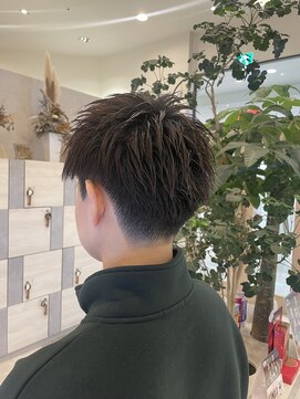 アストレアバイイーリス(ASTRAEA by Iris) かりあげショート