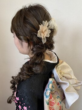 シャンパトラ(SCHON PATRA) 編みおろしヘアー