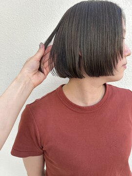 モリオ フロム ロンドン サッポロファクトリー店(morio FROM LONDON) morio  骨格矯正カット　札幌　ミニボブ　オリーブカラー