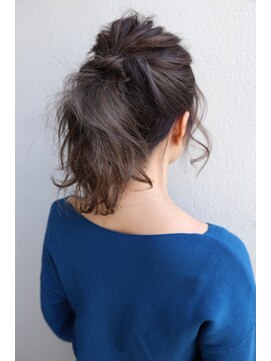 イソラブル(ISOLA-blu) 【カジュアルアレンジ】ミディアムボブ×ゆるふわポニーテール