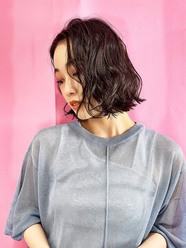 クオート(quoit) 【quoit】フラッフィーボブ　（ 堀江/四ツ橋 ）β